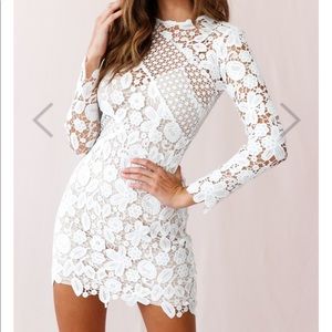 Selfie Leslie white lace dress